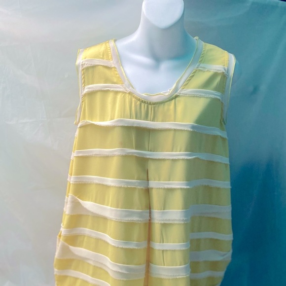 Cute Fashion Dress - Picture 2 of 6